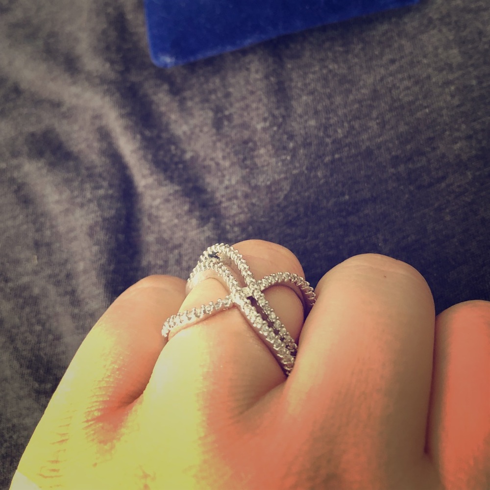 Swarovski Crystal Twist Ring - Size 8! Never worn!